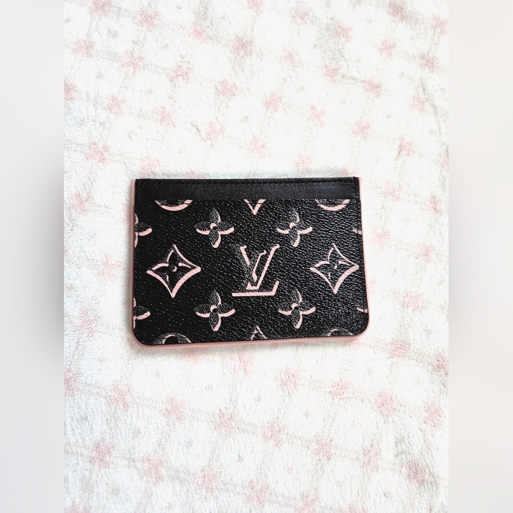 Louis Vuitton Porto Cult Side Up Card Case – Black/Pink Monogram (BNIB) - Picture 2 of 6